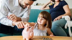 How to save money on Christmas: a family saving money
